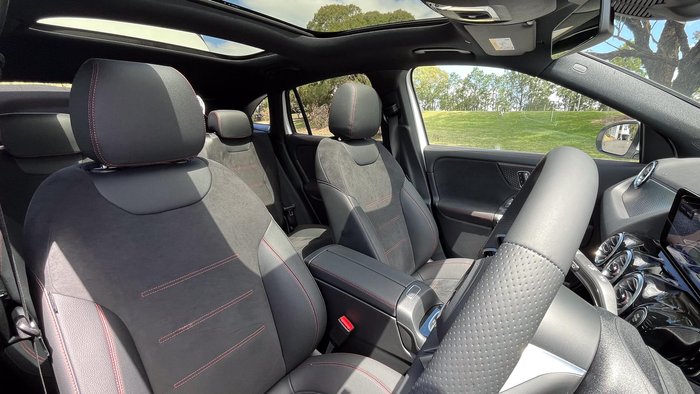 2024 Mercedes-Benz GLA-Class GLA250