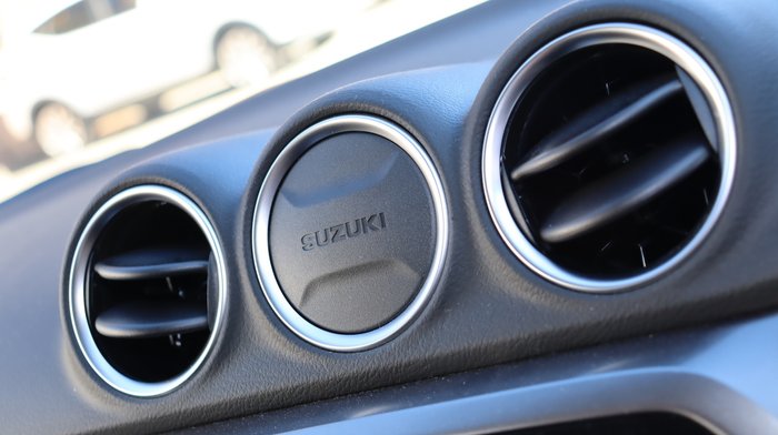 2024 Suzuki Vitara 2WD