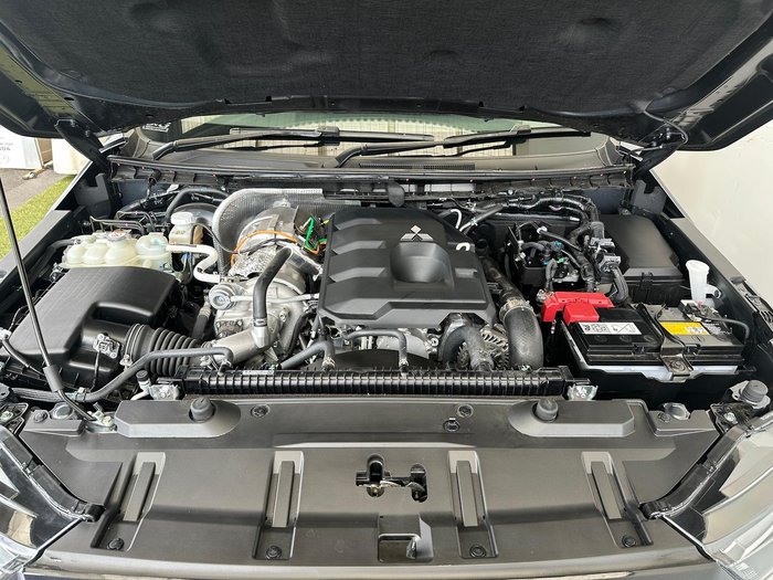 2024 Mitsubishi Triton GLS