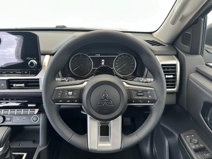 2024 Mitsubishi Triton GLS