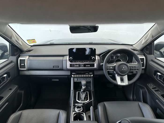 2024 Mitsubishi Triton GLS