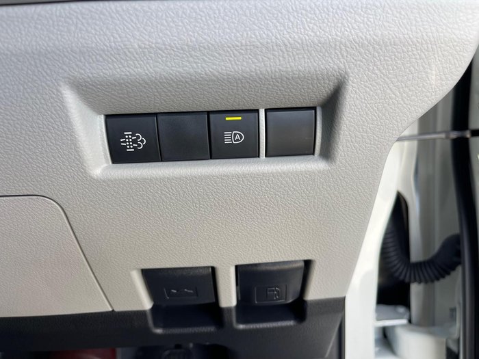 2024 Toyota Hiace 