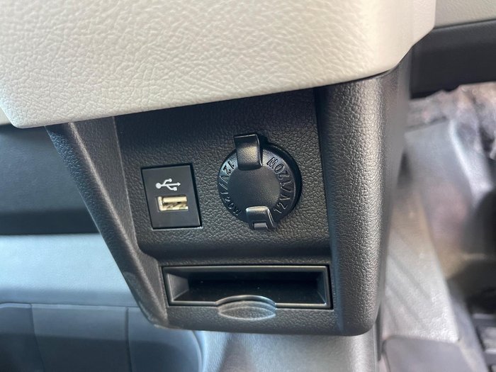 2024 Toyota Hiace 