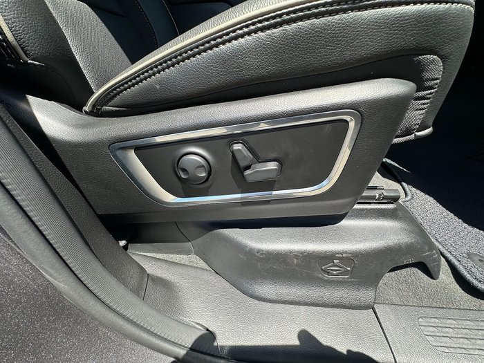 2023 RAM 1500 Laramie Sport RamBox