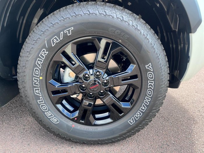 2024 Nissan Navara PRO-4X