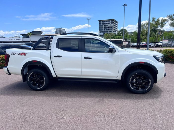 2024 Nissan Navara PRO-4X