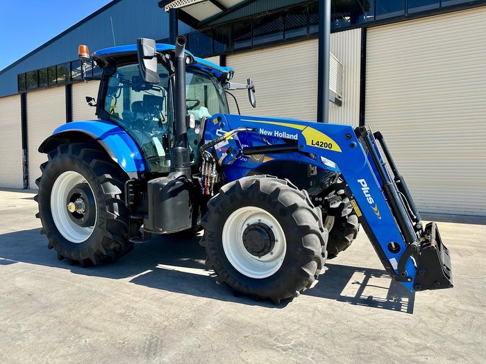 2021 New Holland T7.210