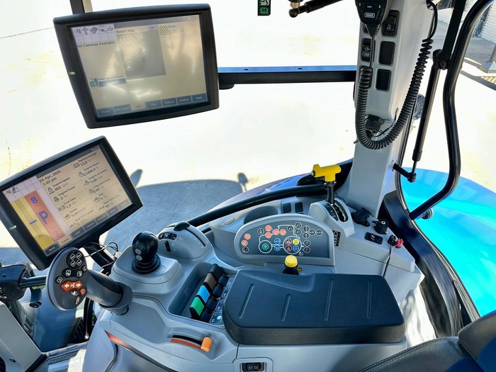 2021 New Holland T7.210