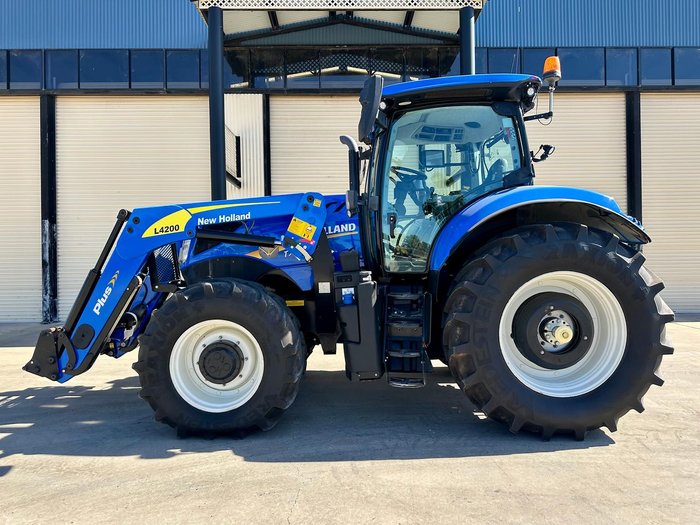 2021 New Holland T7.210