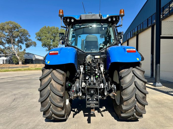 2021 New Holland T7.210