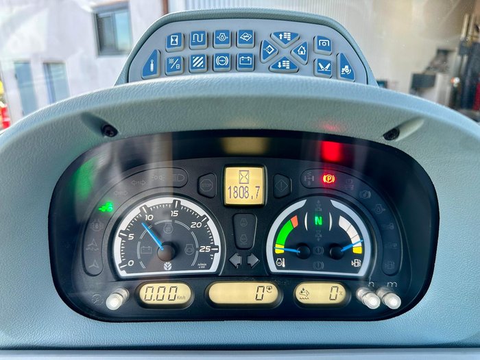 2021 New Holland T7.210