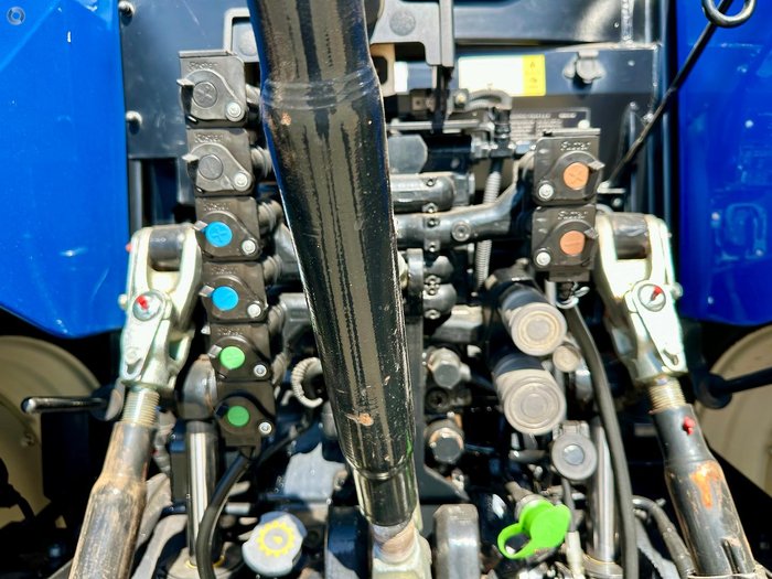 2021 New Holland T7.210