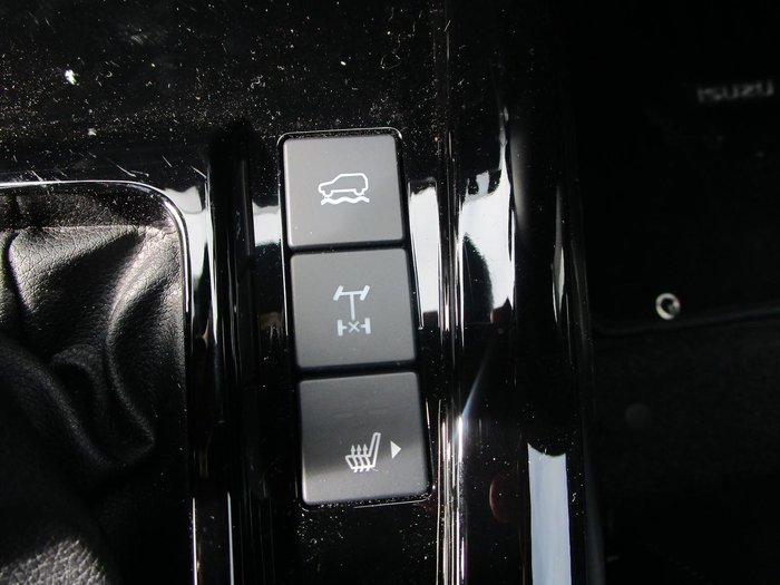2024 Isuzu D-MAX X-TERRAIN