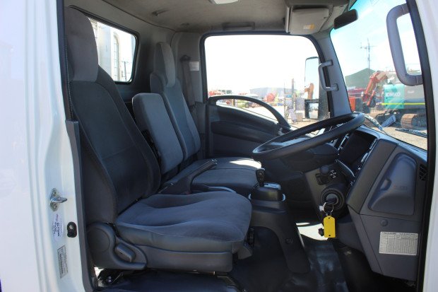 2017 Isuzu NPR 45 155