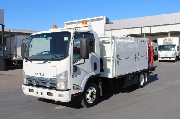 2014 Isuzu Npr300