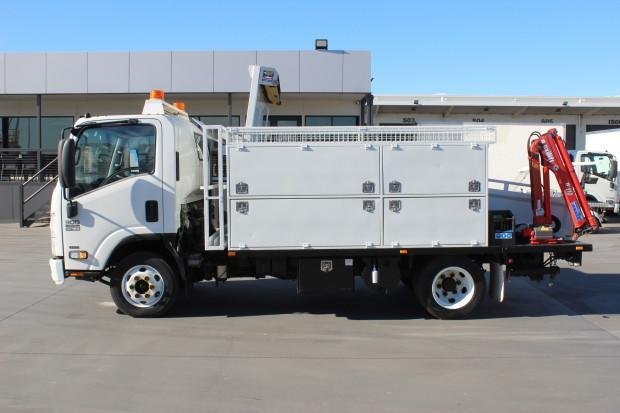 2014 Isuzu Npr300
