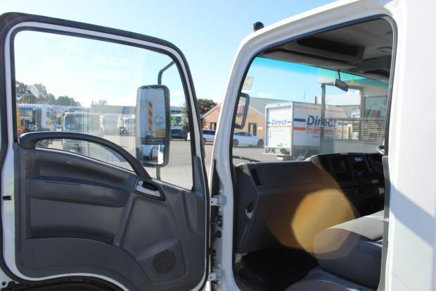 2014 Isuzu Npr300