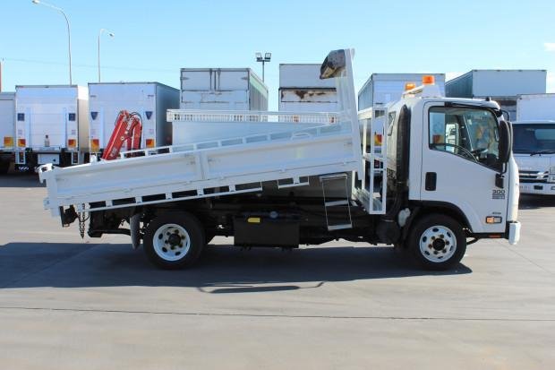 2014 Isuzu Npr300