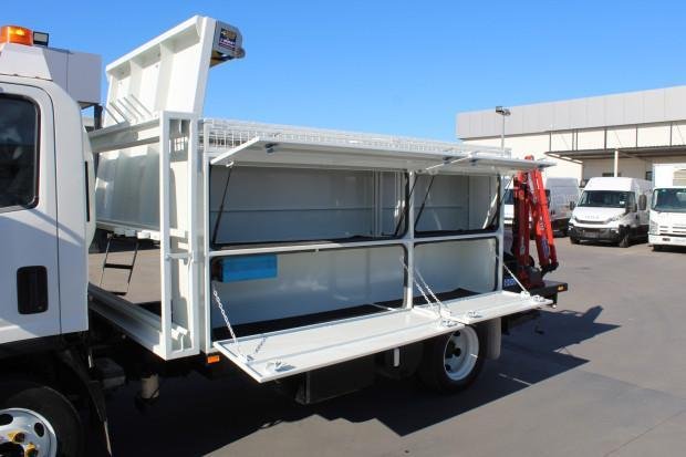 2014 Isuzu Npr300