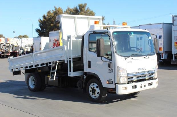2014 Isuzu Npr300