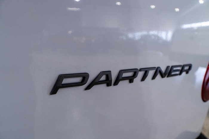 2024 Peugeot Partner Pro