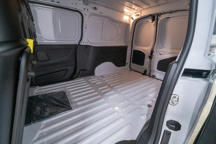 2024 Peugeot Partner Pro