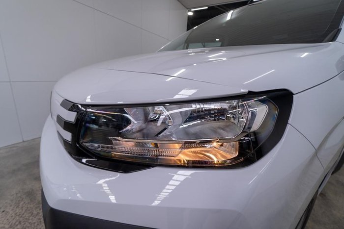 2024 Peugeot Partner Pro