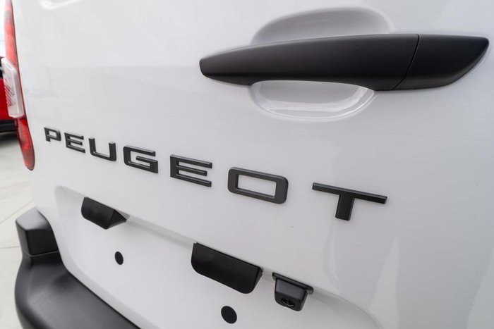 2024 Peugeot Partner Pro