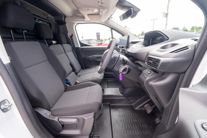 2024 Peugeot Partner Pro