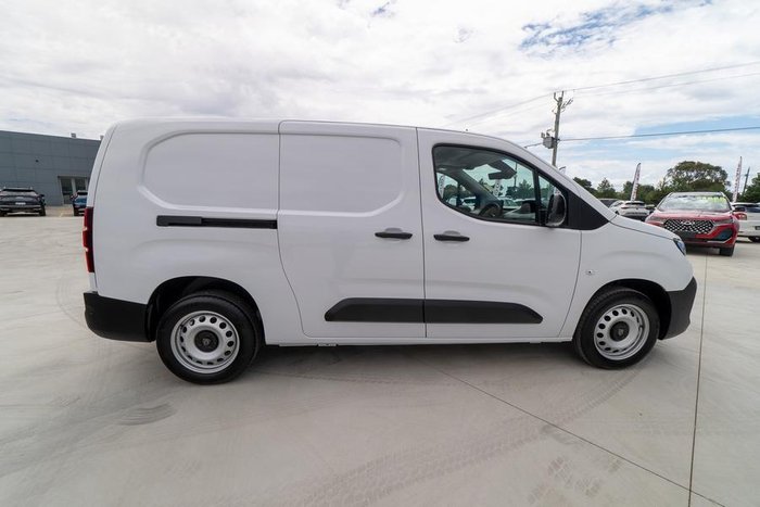 2024 Peugeot Partner Pro