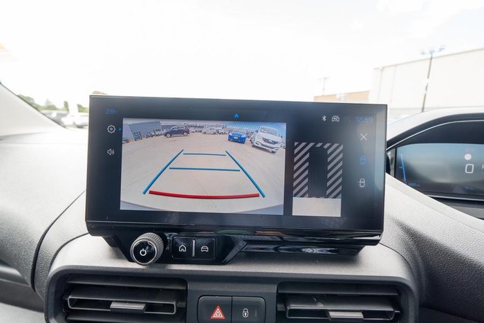 2024 Peugeot Partner Pro