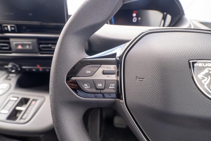 2024 Peugeot Partner Pro