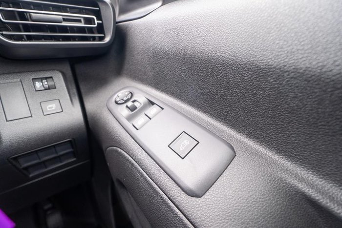 2024 Peugeot Partner Pro