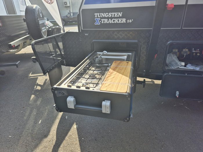 2024 Urban Caravans 16.6 X-Tracker