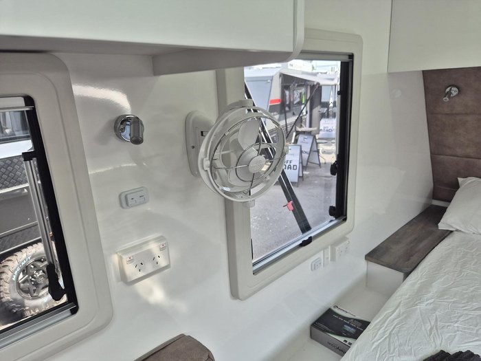 2024 Urban Caravans 16.6 X-Tracker