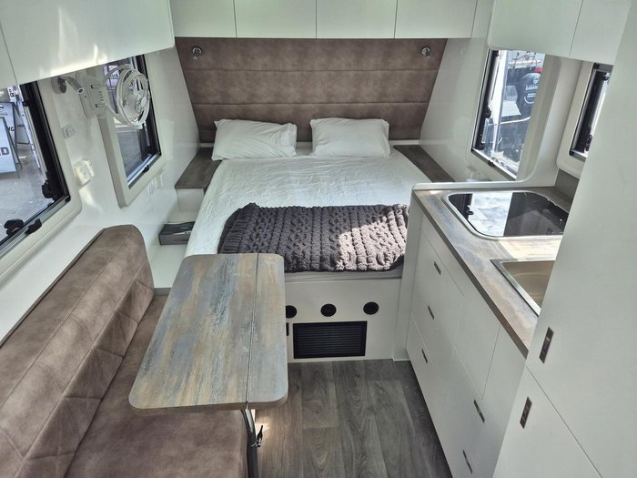 2024 Urban Caravans 16.6 X-Tracker