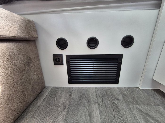 2024 Urban Caravans 16.6 X-Tracker