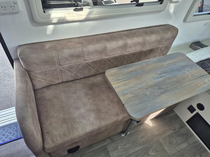 2024 Urban Caravans 16.6 X-Tracker