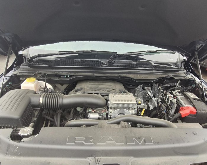 2024 RAM 1500 Laramie Sport RamBox