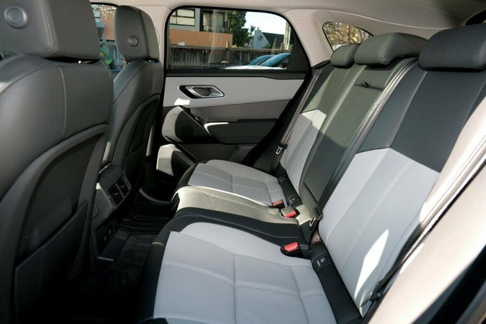 2024 Land Rover Range Rover Velar P250 Dynamic SE L560 MY25.5 AWD Santorini Black