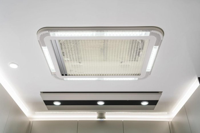 2025 Lotus Caravans Sprint 22