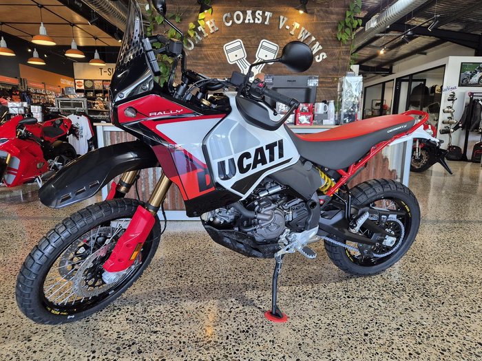 2025 Ducati Desert X Rally