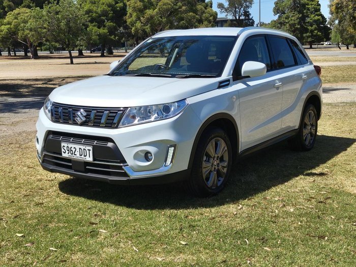 2023 Suzuki Vitara 2WD