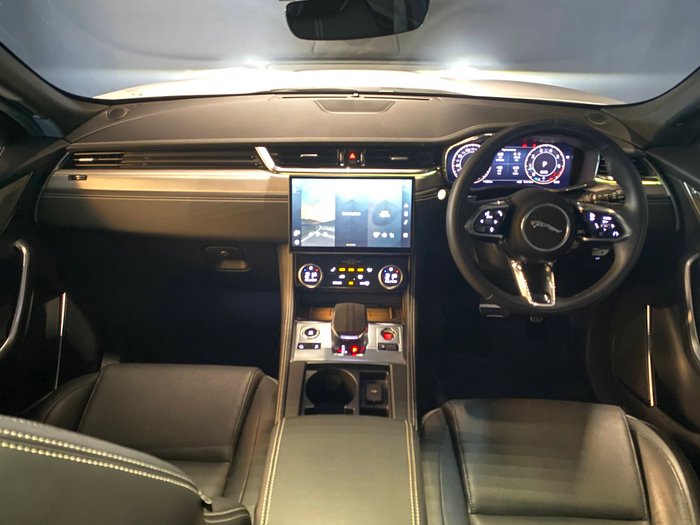 2023 JAGUAR F-PACE P250 R-DYNAMIC SE 184KW