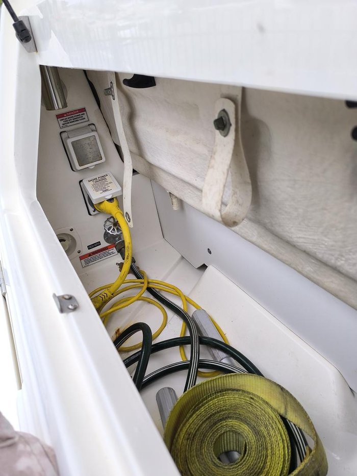 2007 Sea Ray 240 Sundancer