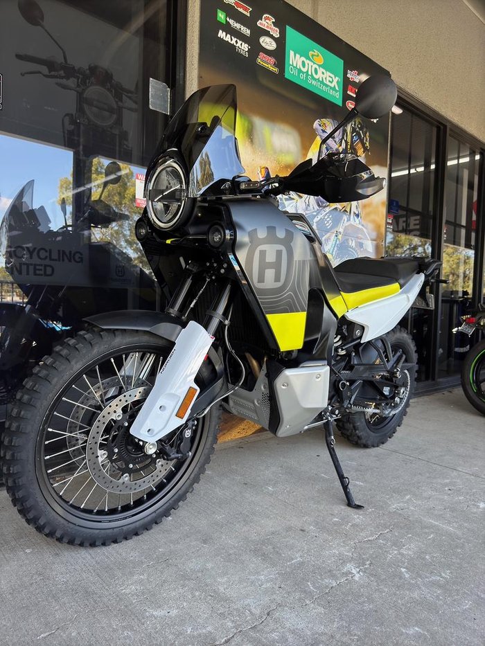 2023 Husqvarna Norden 901 Norden Black