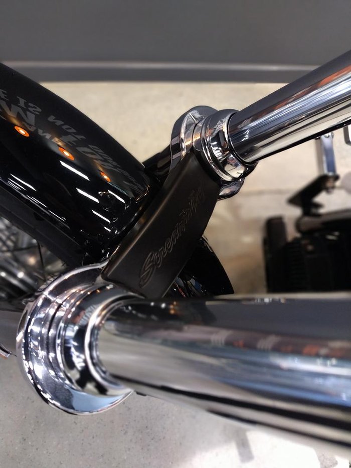 2014 Harley-Davidson Dyna Street Bob 103 (FXDB 103) Dyna Black