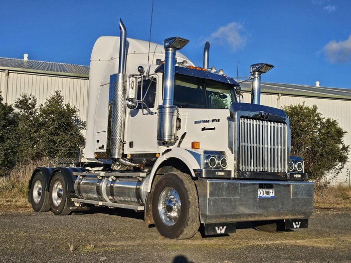 2010 Western Star 4800 Fx 4800 White