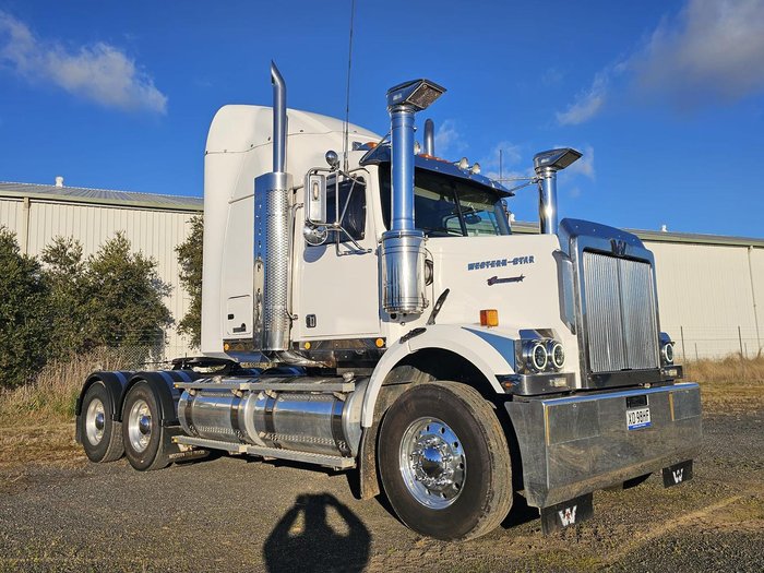 2010 Western Star 4800 Fx 4800 White