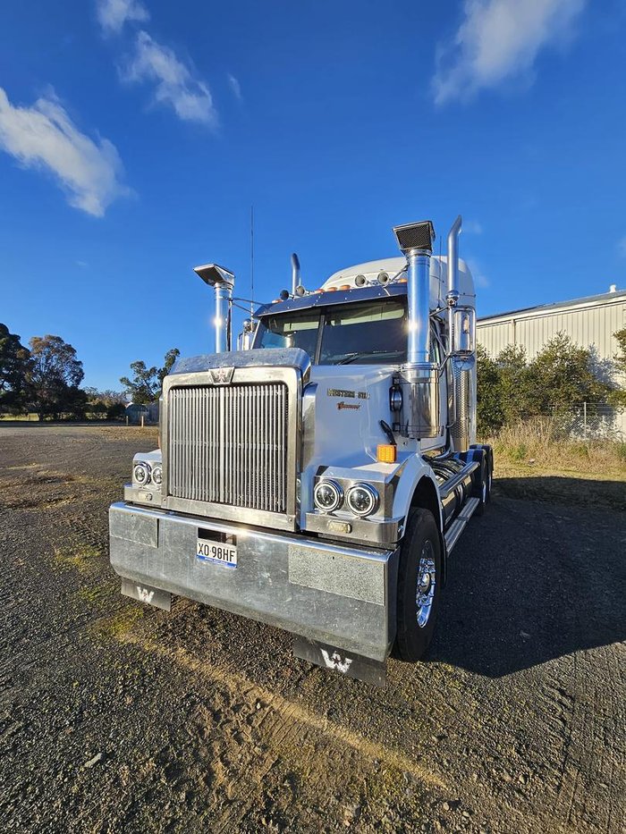 2010 Western Star 4800 Fx 4800 White
